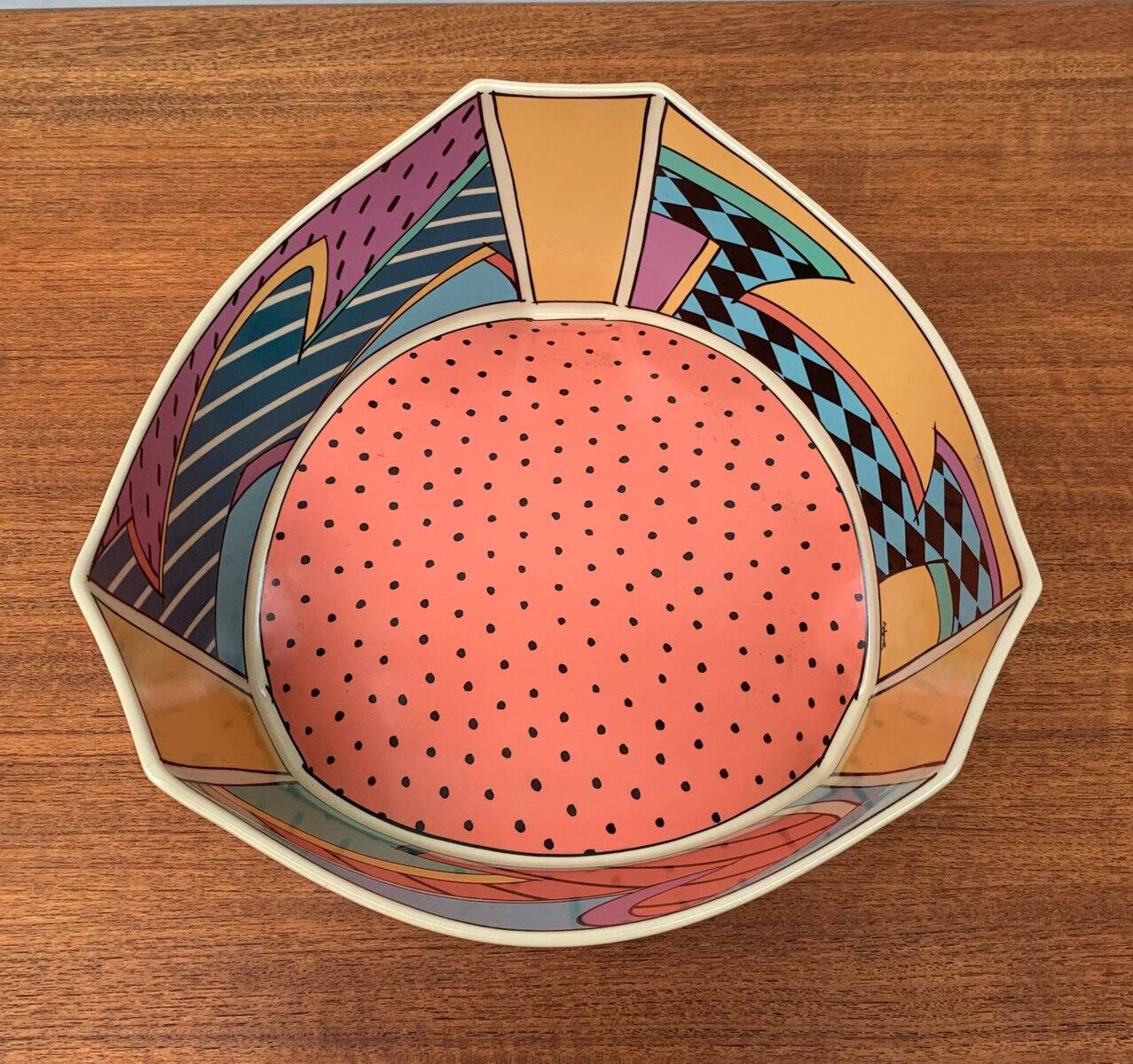 Set of 5 Bowls from the Flash One Postmodern Series by Dorothy Hafner for Rosenthal, 1980s.