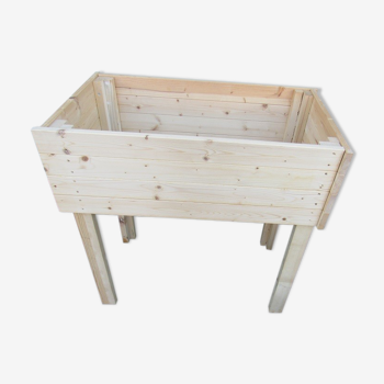 Standing planter