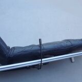XDark brown leather chaise longue