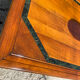Tale basse vintage en bois massif et marqueterie de marbre