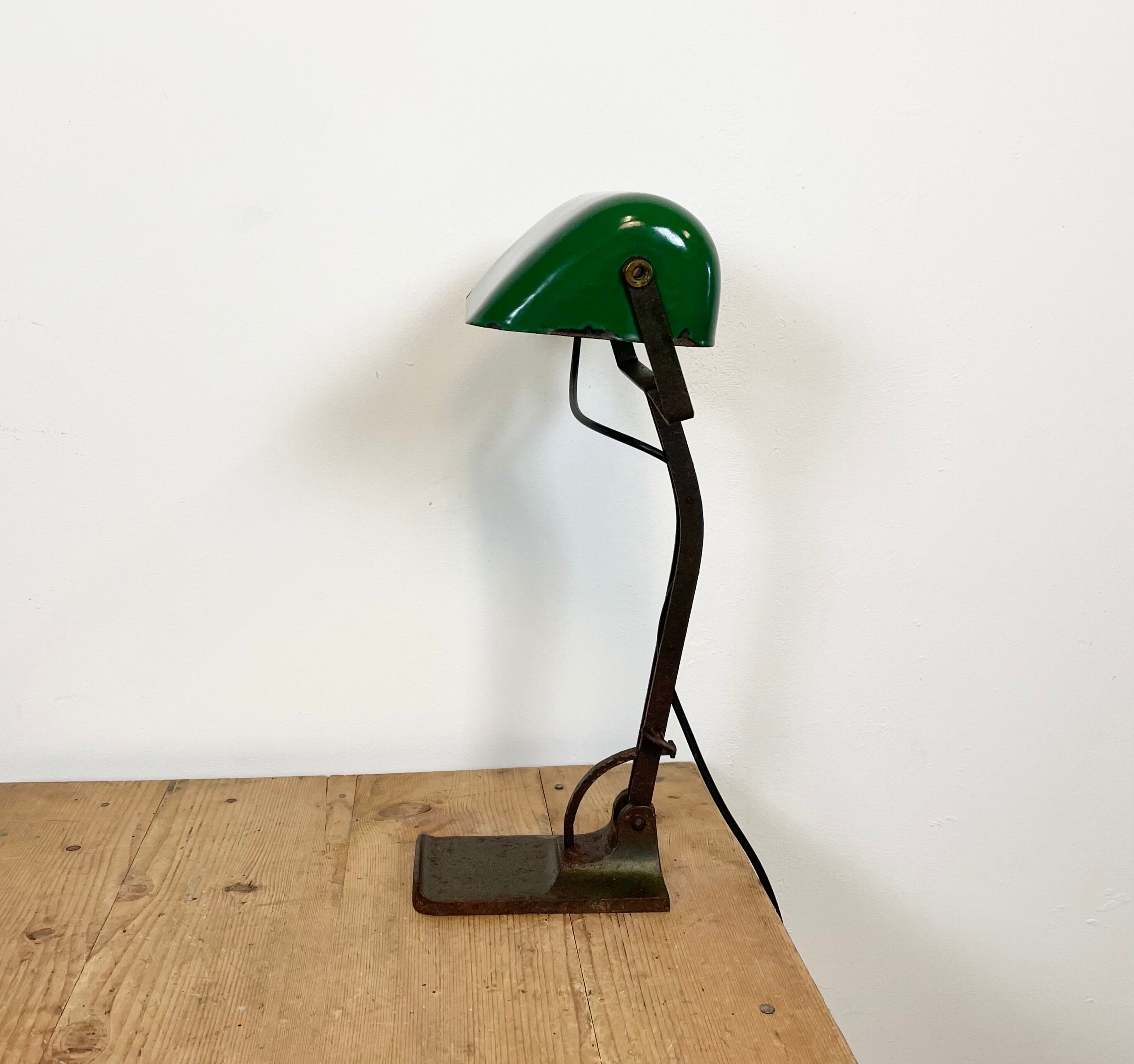 Vintage green enamel bank lamp from Astral, 1930s