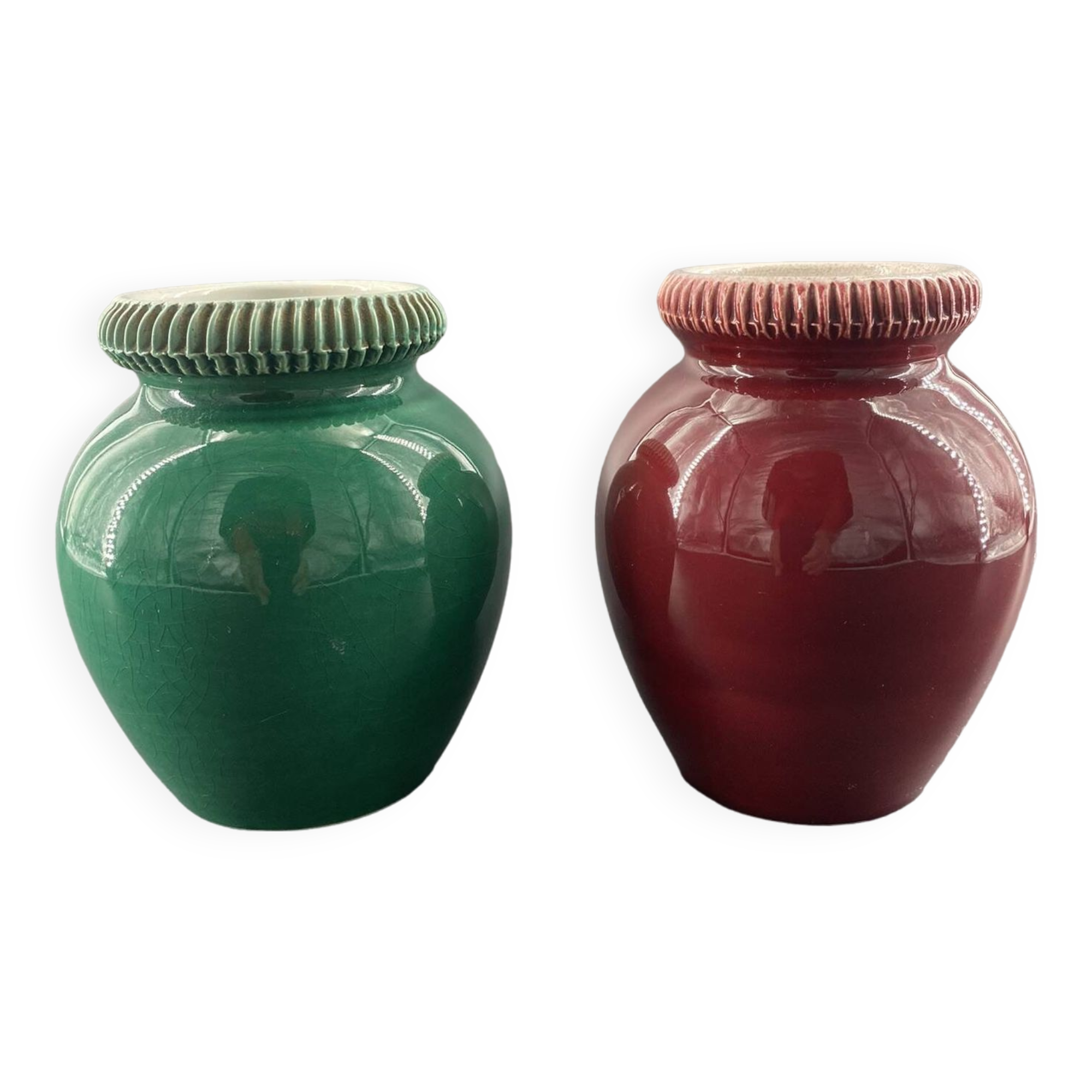 Pol CHAMBOST (1906-1983), Meeting of 2 small ovoid vases with hemmed edges in green/red earthenware