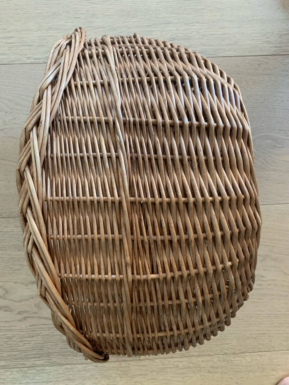 Panier en osier sans anse