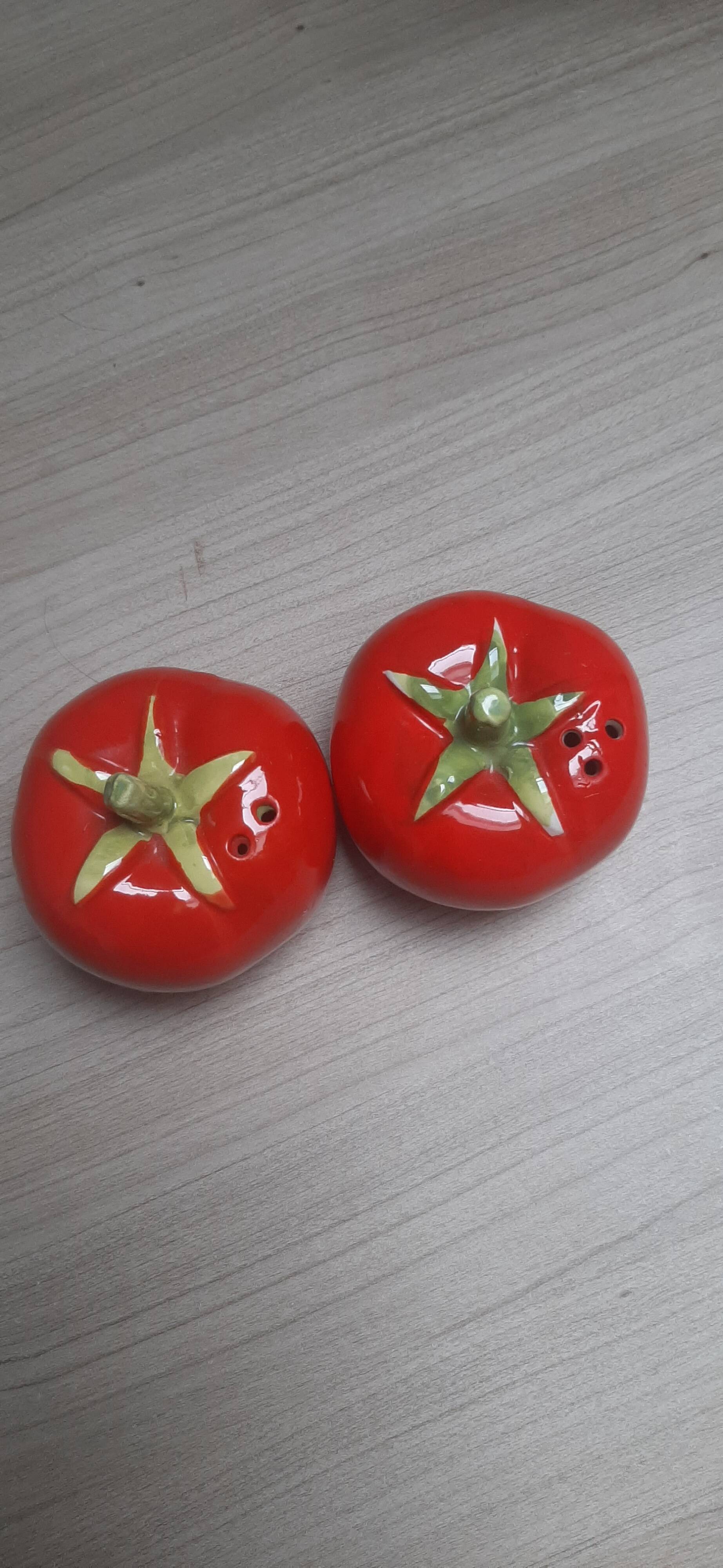 Tomato Shaped Salt and Pepper Shaker Set
