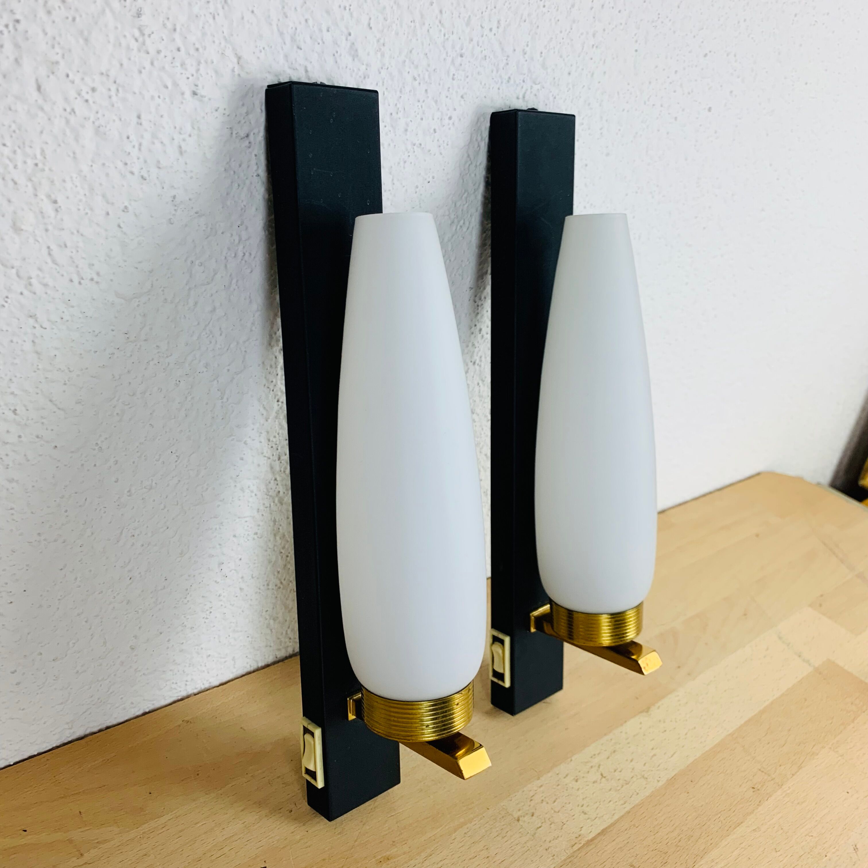 Pair of wall lamps Lunel/Arlus opaline 50s