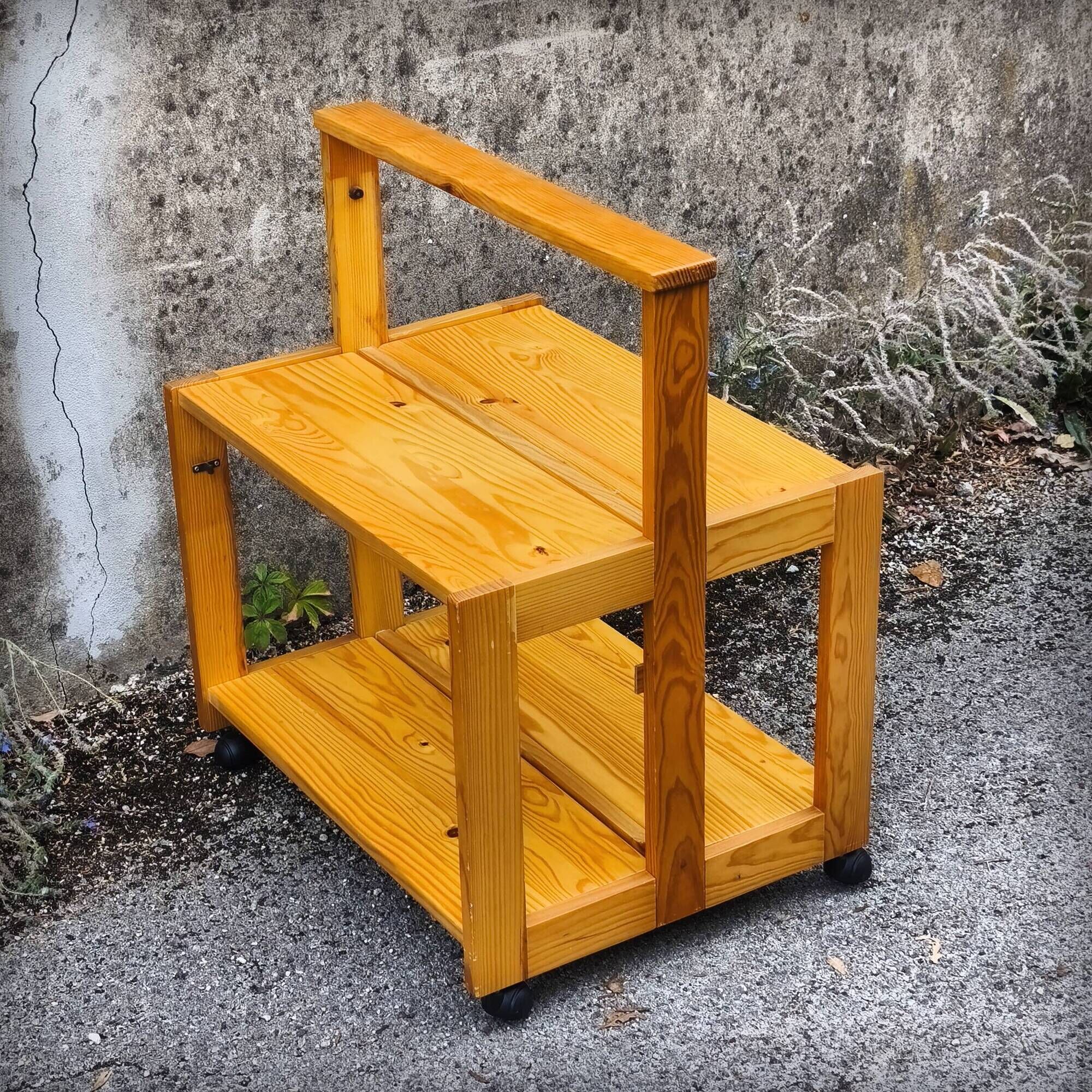Scandinavian pine folding coffee table / serving table from the 1970s.