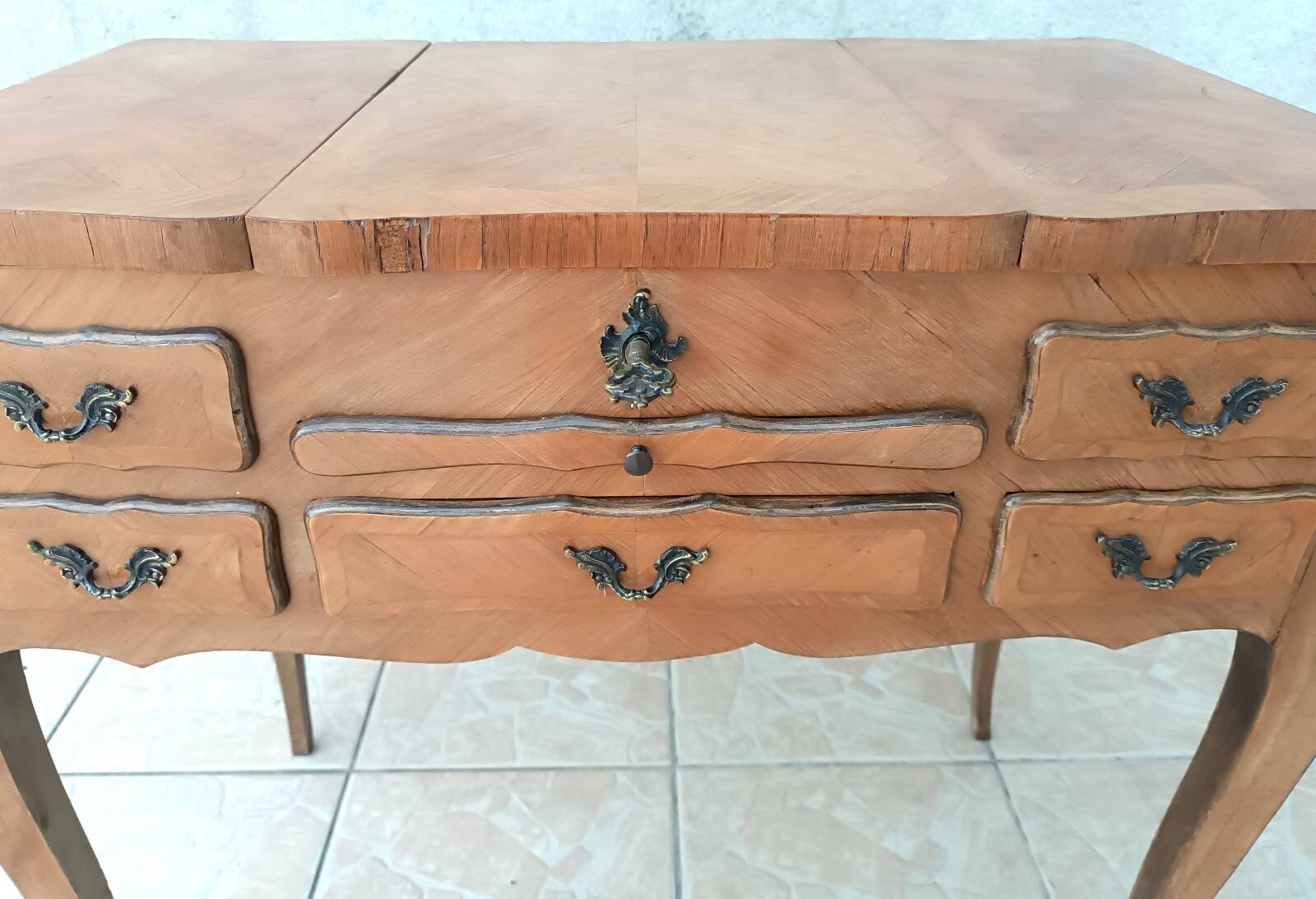 Louis XV style work table in walnut veneer