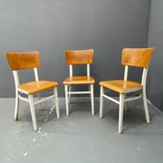 3 chaises en bois, Tchécoslovaquie années 1950