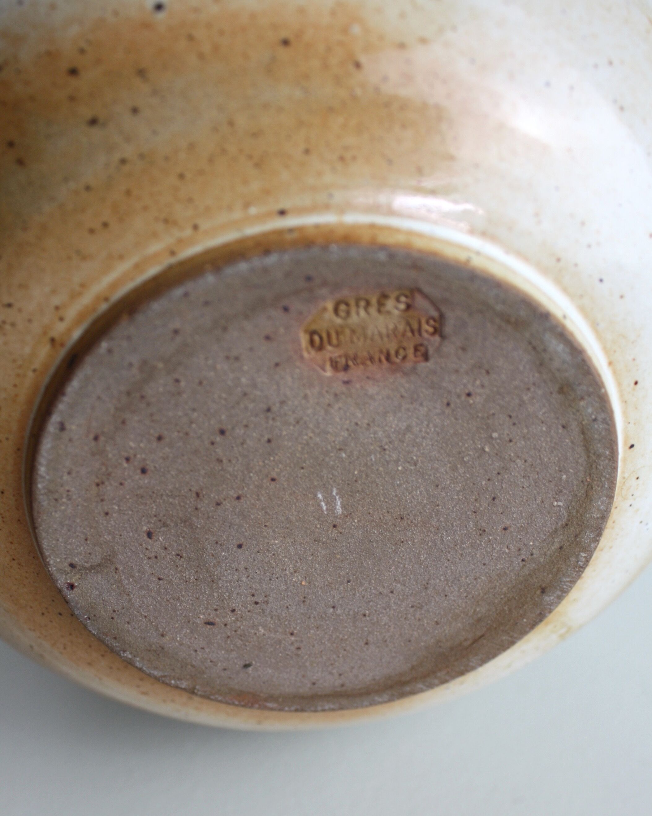 Round teapot with rattan handle Grès du Marais