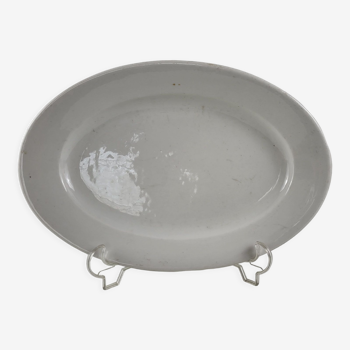 Oval plate in white porcelain XIXth