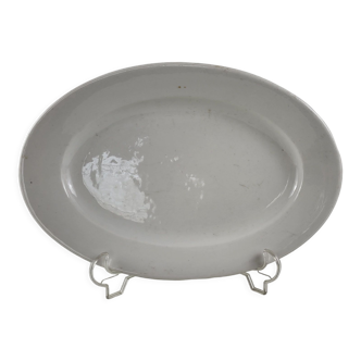 Oval plate in white porcelain XIXth