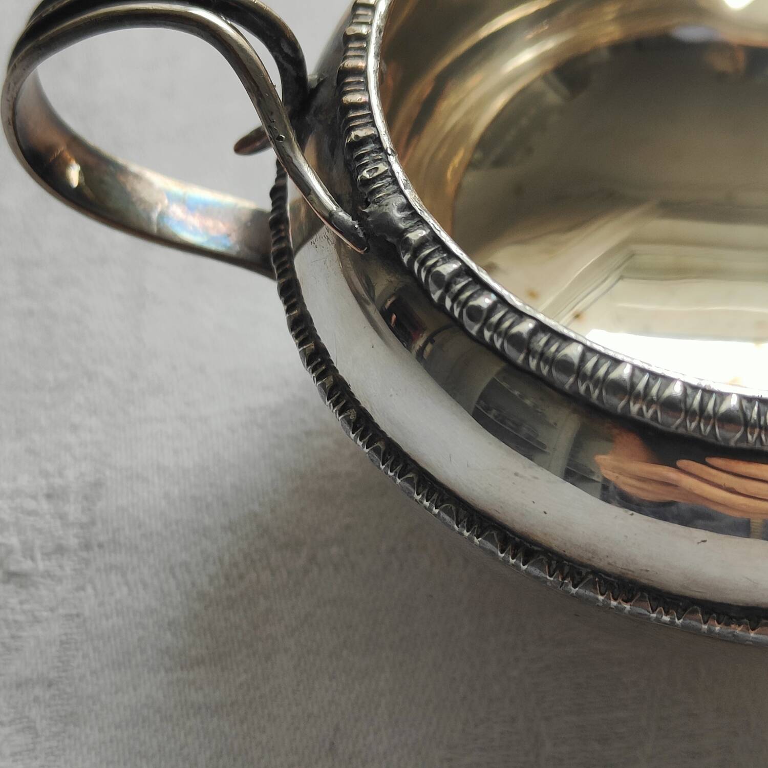 Hj Linton 3 piece silver metal set