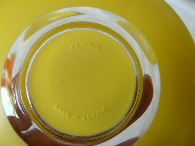 5  assiettes en verre Duralex