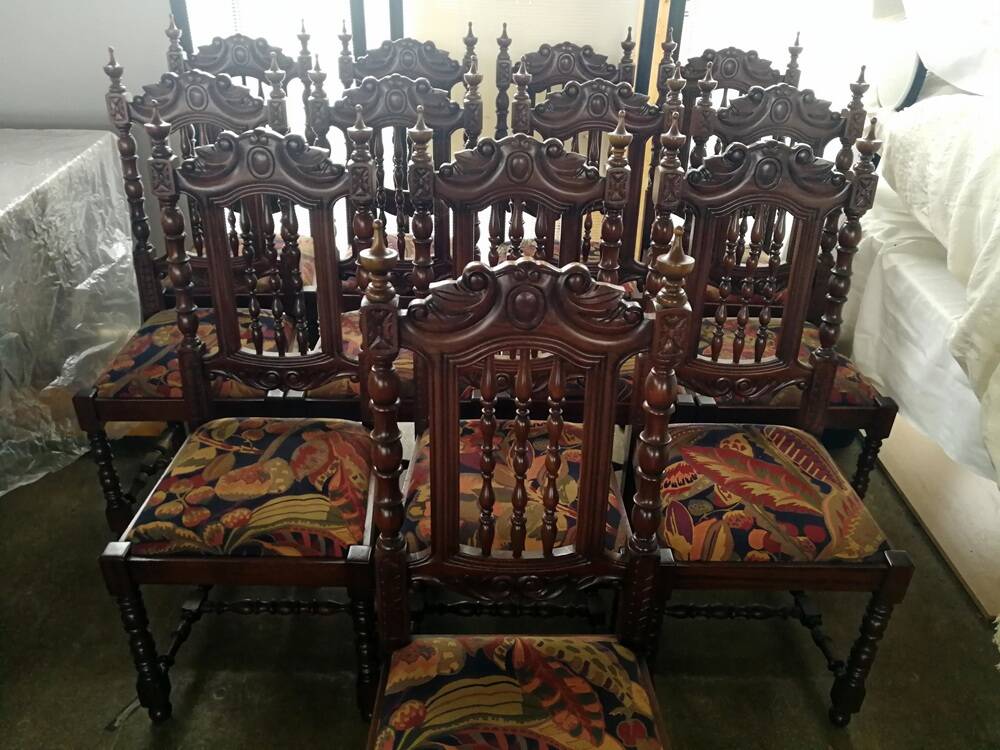 Set of 12 reception chairs