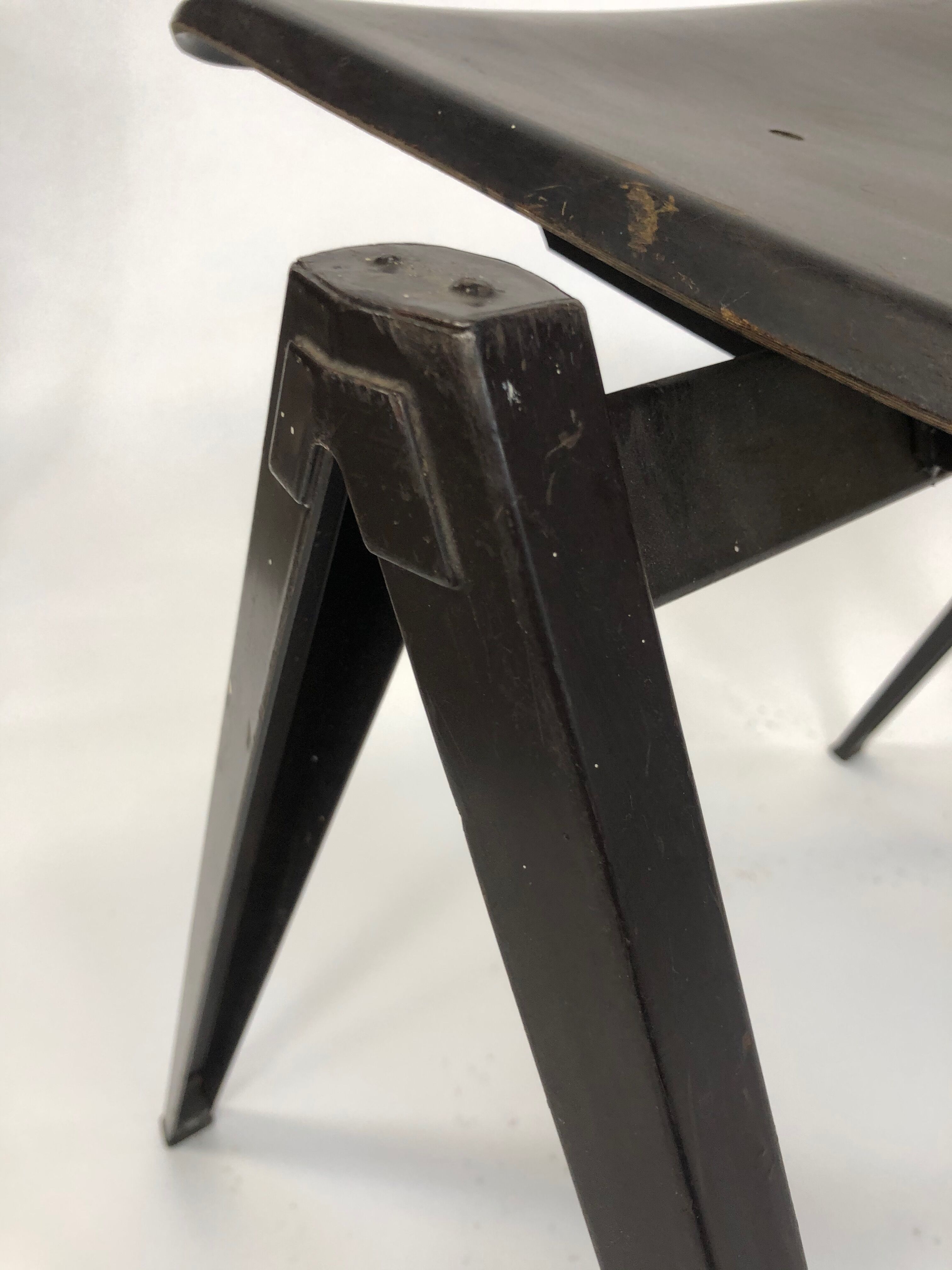 Pagholz Galvanitas S22 stackable school chair