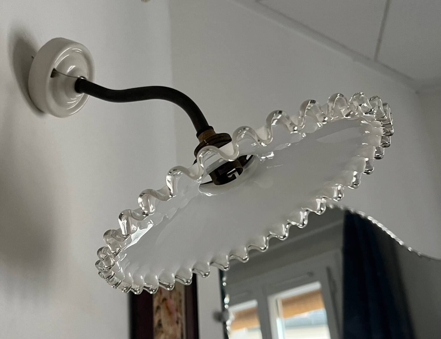 Opaline applique with lace swan neck from the 1930s