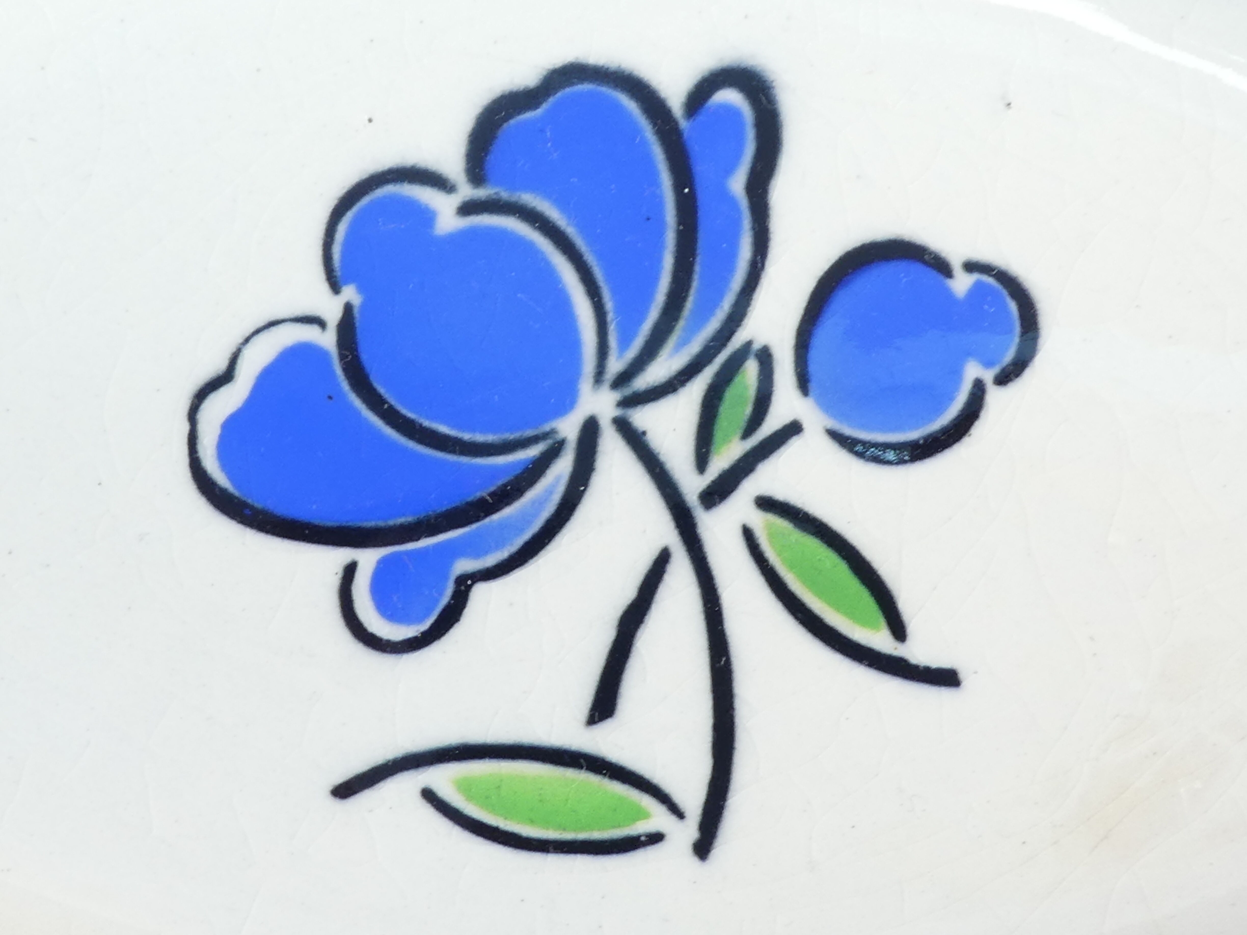 Ravines oval badonviller blue flower