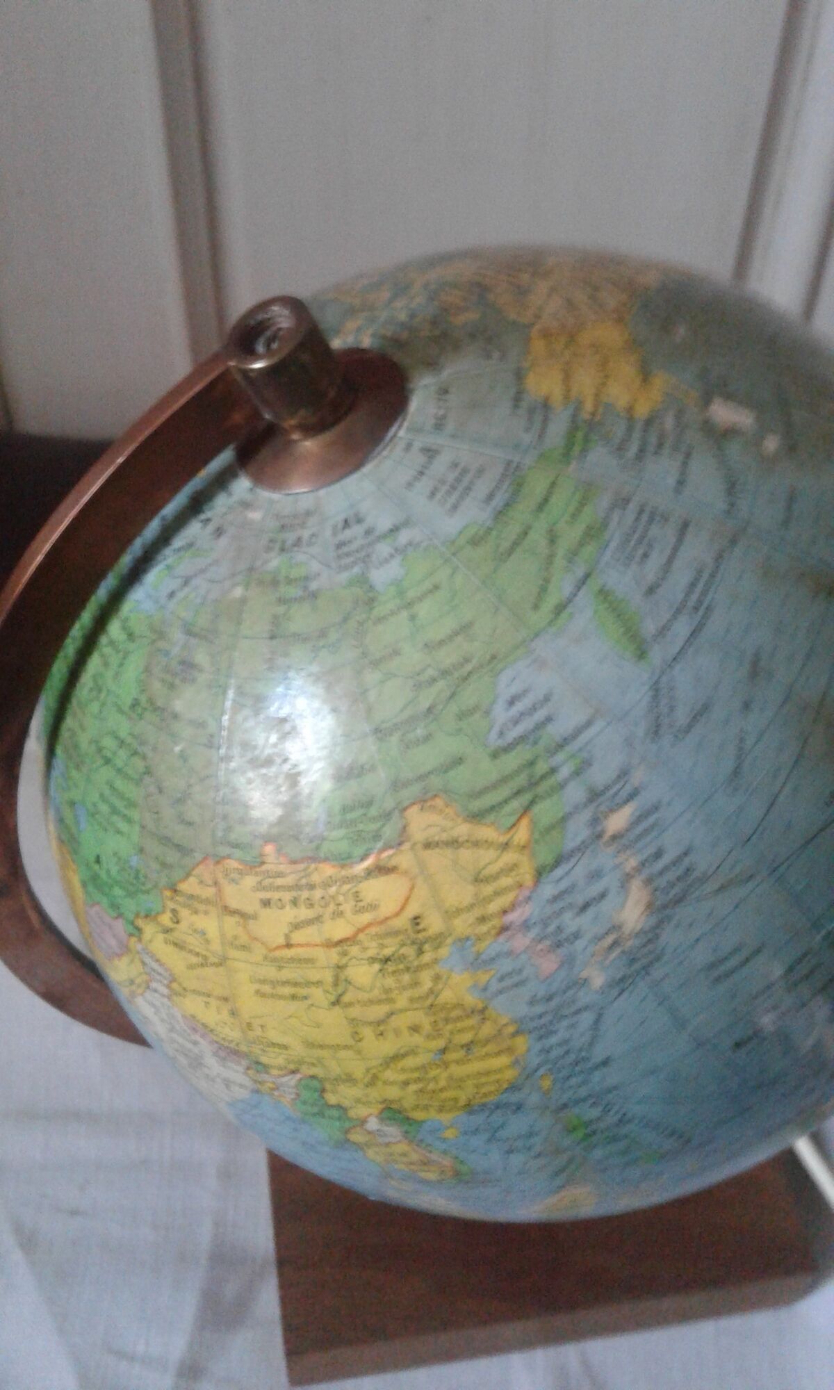 Vintage globe from the 50s Girard and Barrère