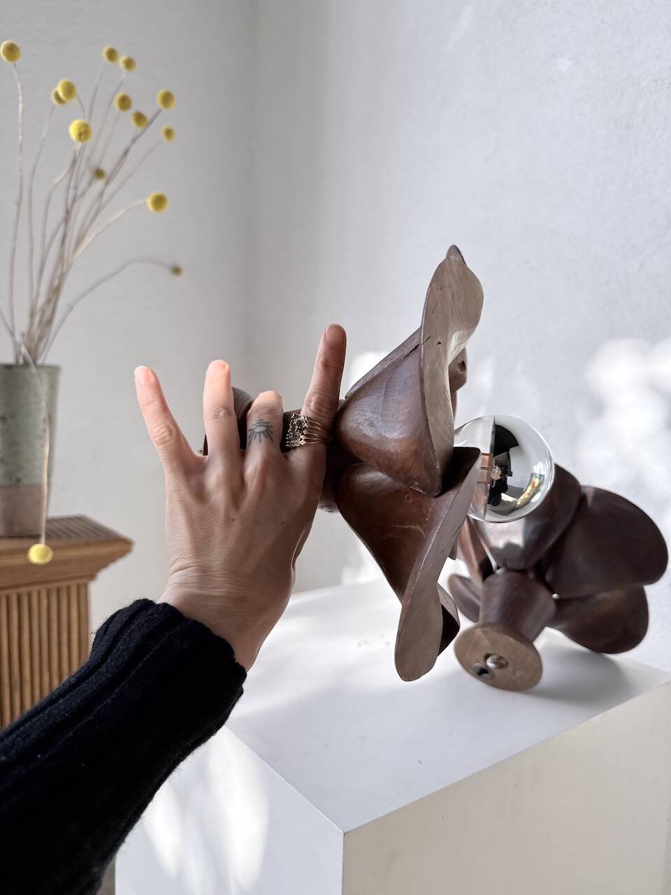 Pair of wooden flower wall lights from the 1970s.