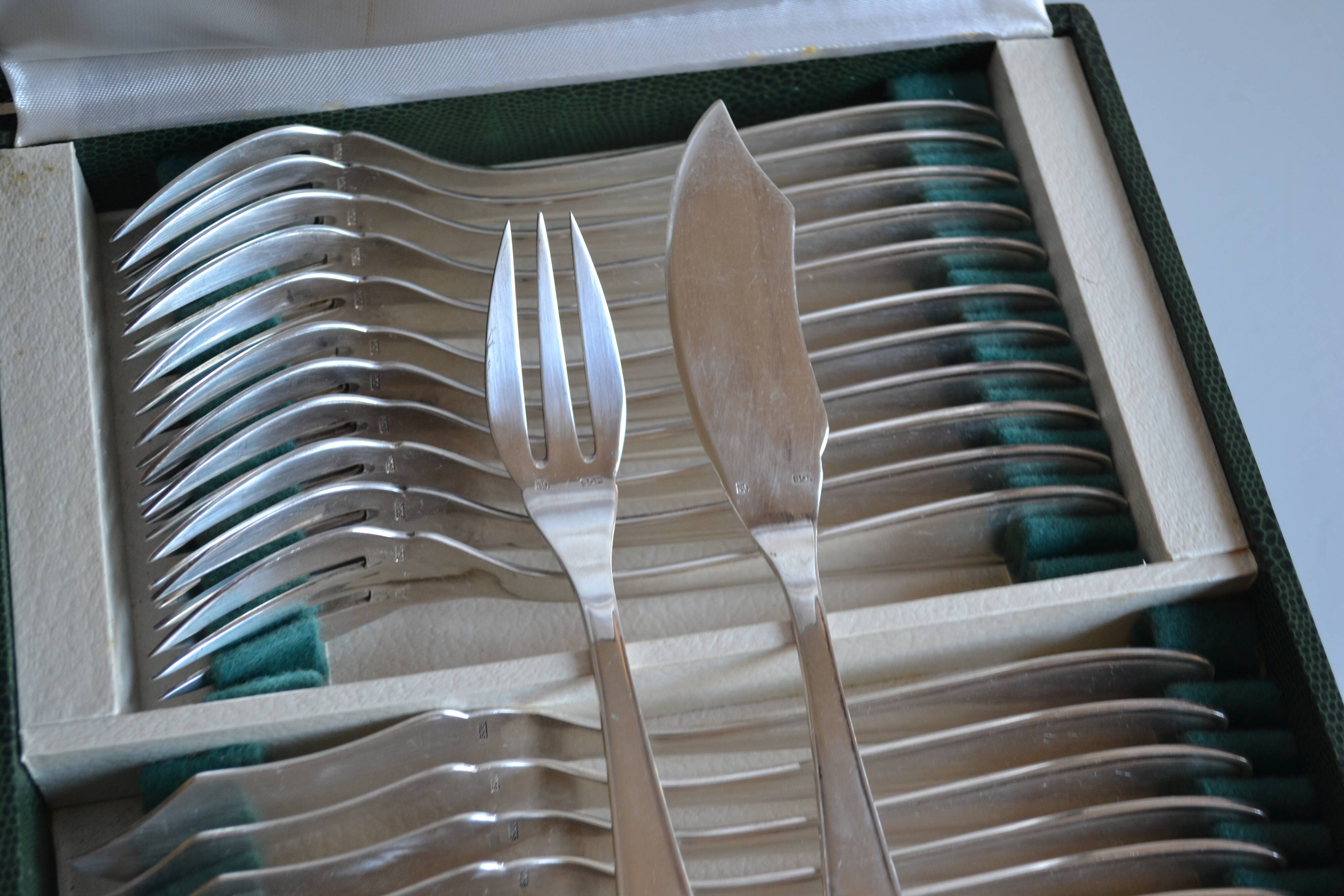 SOH 24-piece silver-plated fish set