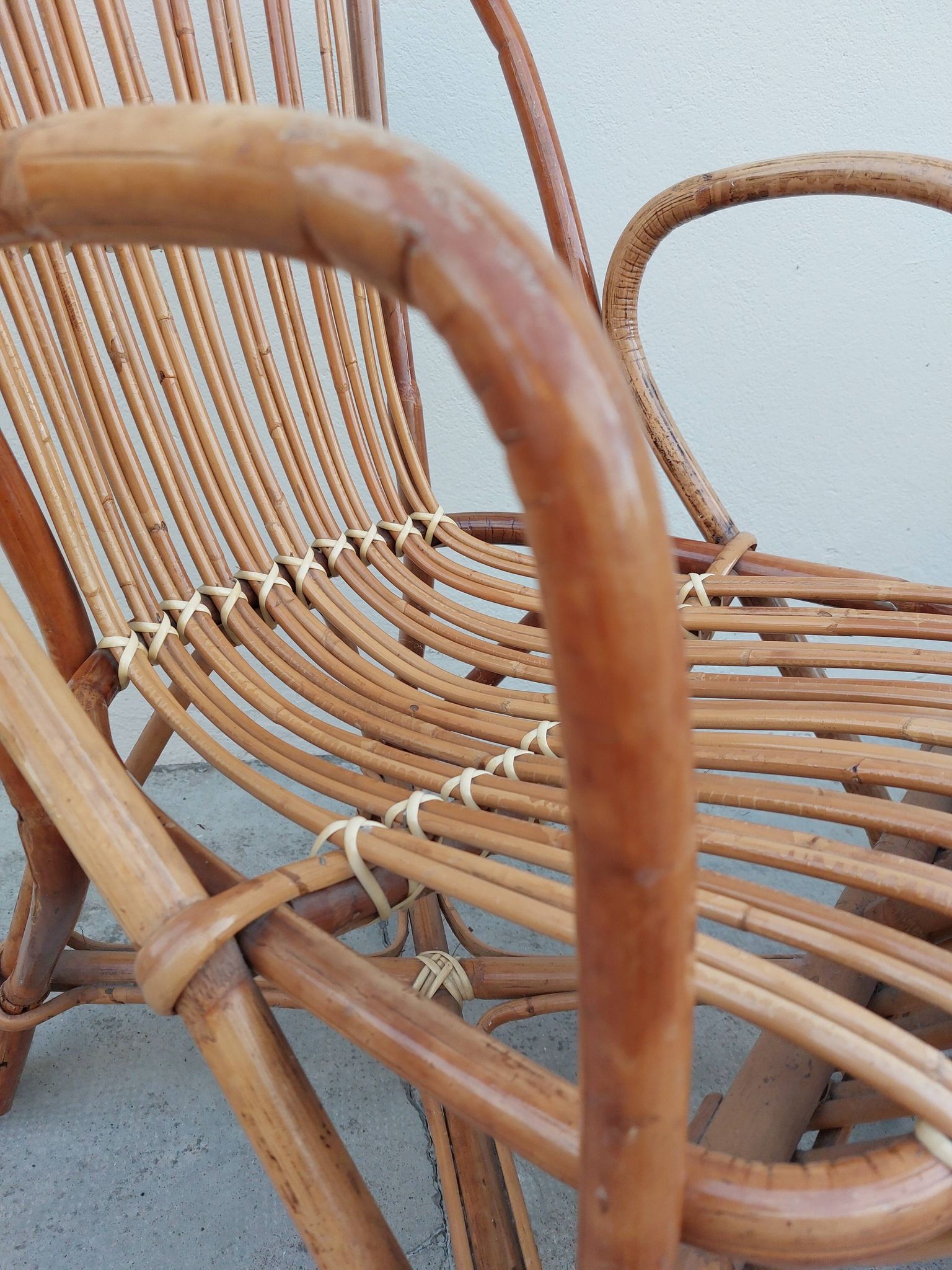 Set bench table and two armchairs in rattan 1950 vintage