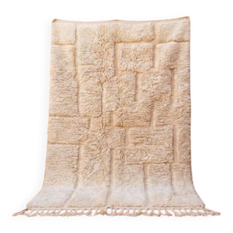 Authentic Moroccan white Berber rug from the Atlas, size 150/250 cm.