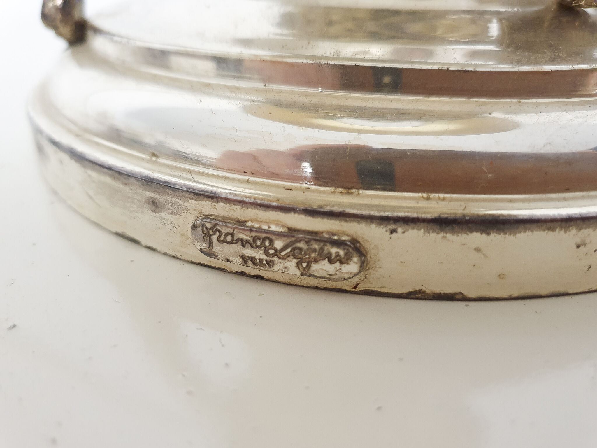 Hollywood regency pine cone table light, Italy, 1970