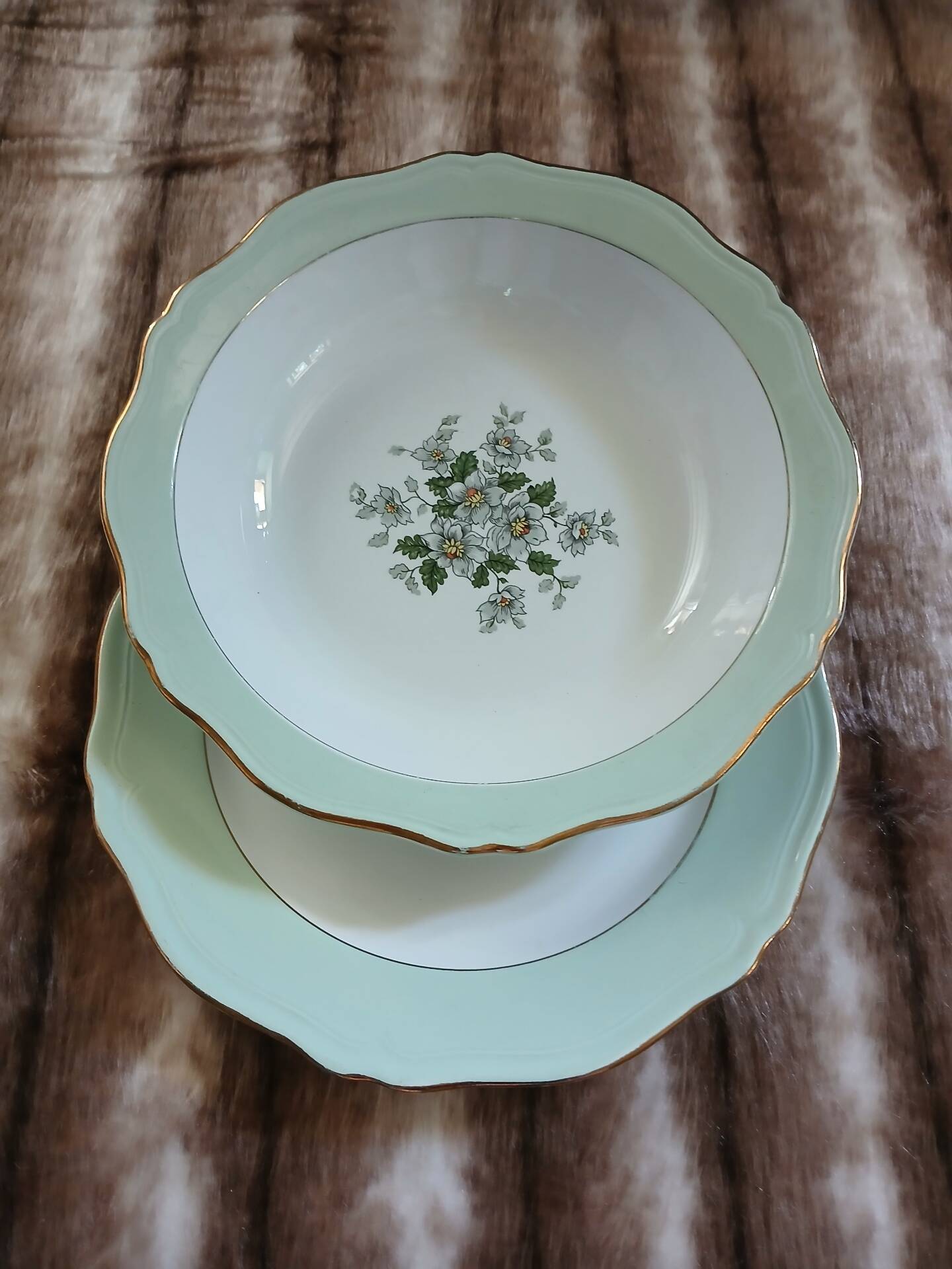 2 large old dishes Saint Tropez