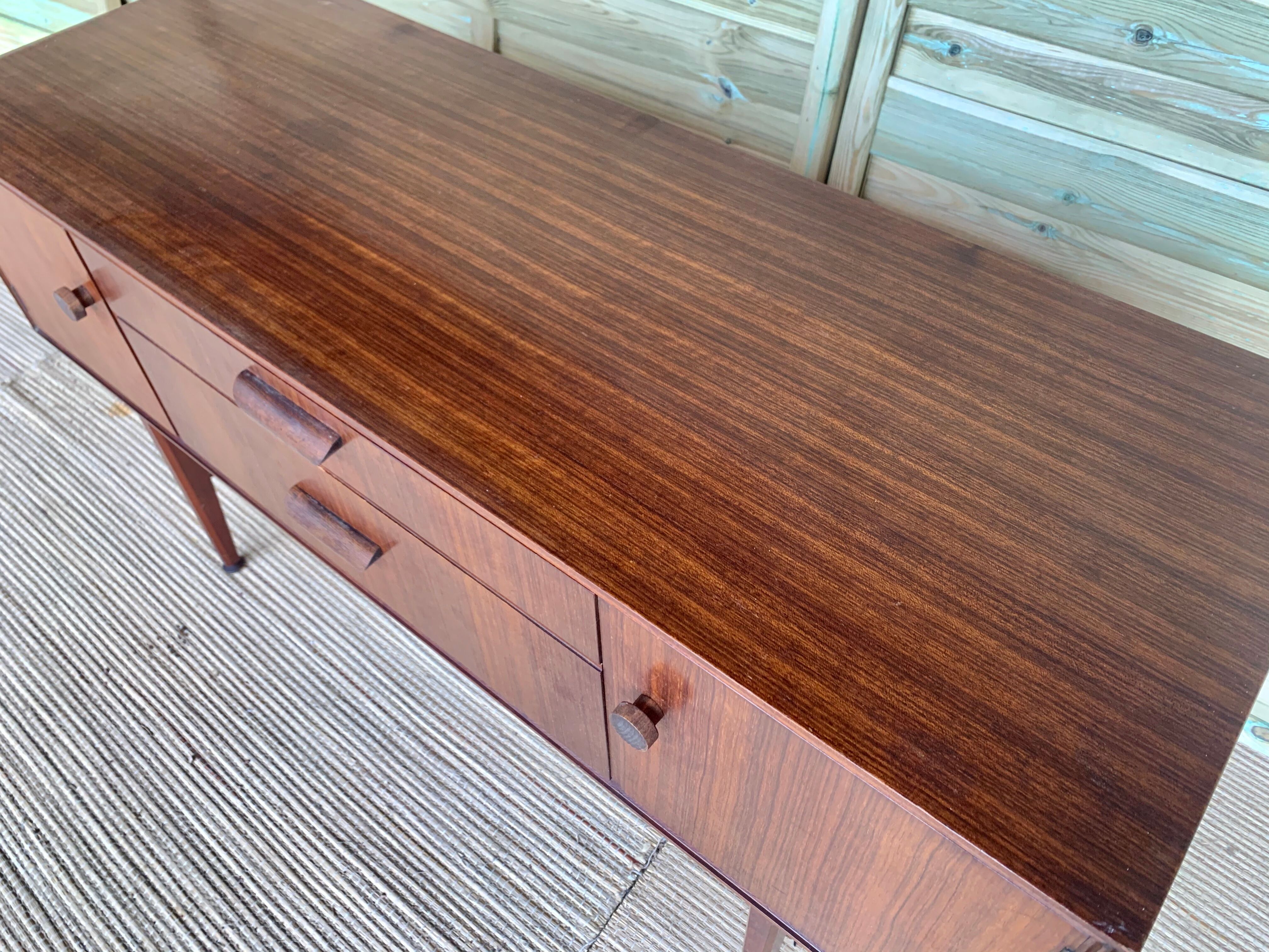 Small Scandinavian rosewood line