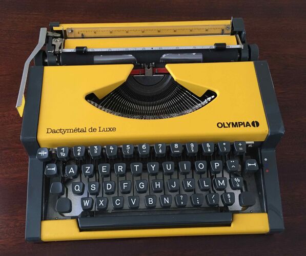 Typewriter Olympia Dactymétal 1970