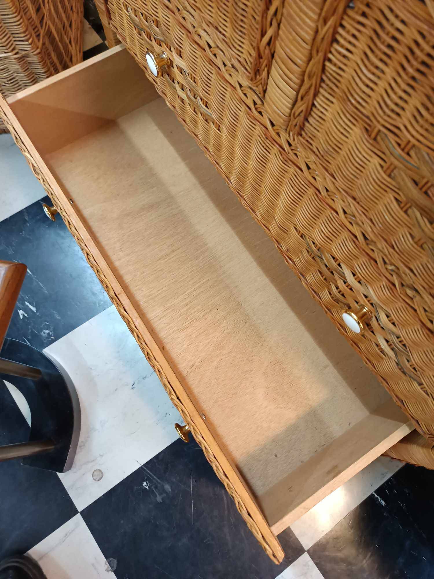 Commode en rotin vintage 1970