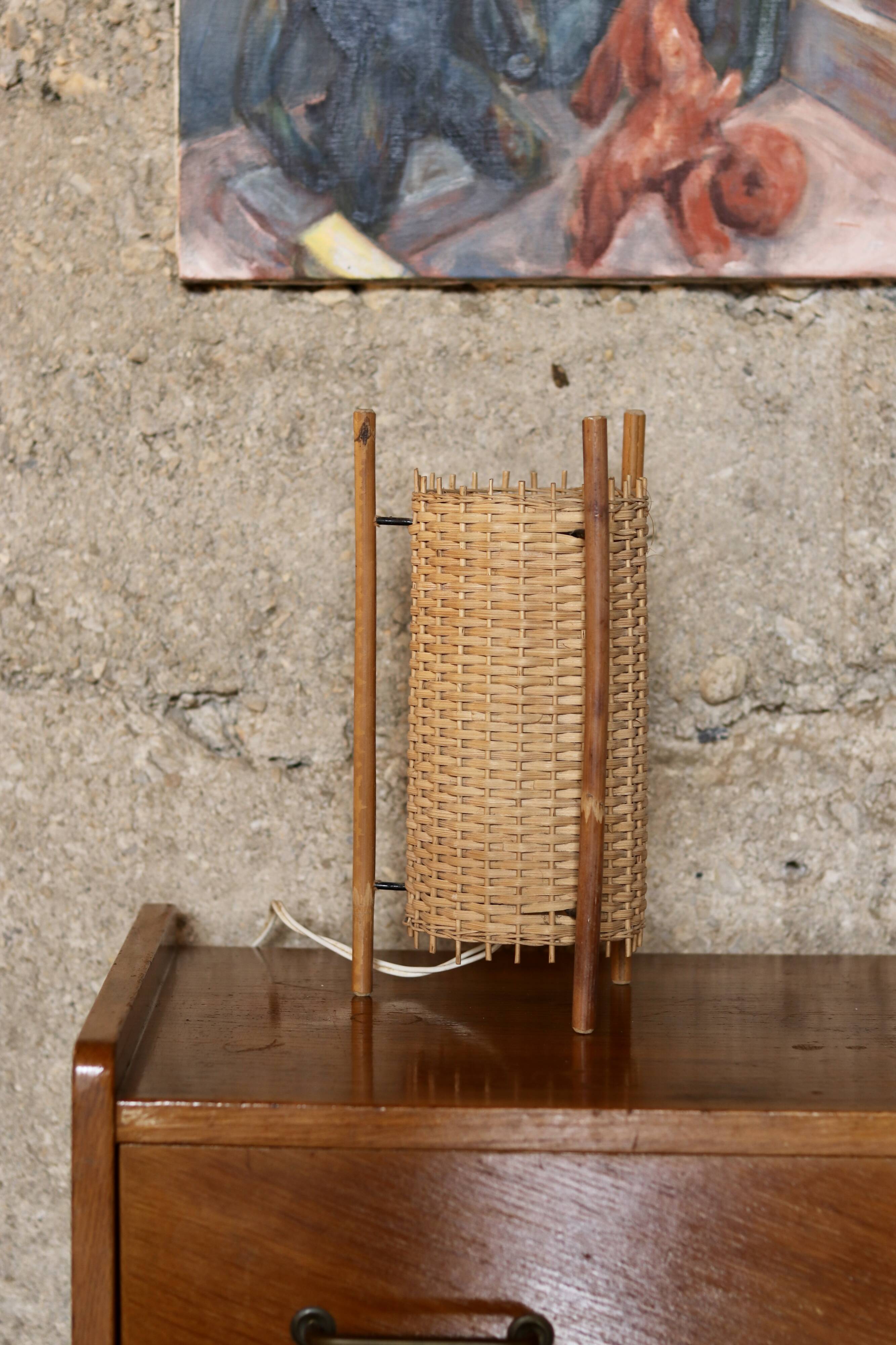 1960s woven rattan lamp, bamboo tripod structure. Superb l