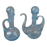 Ensemble Petits Huilier et Vinaigrier en Verre Bullé et Soufflé Bleu Signé Biot