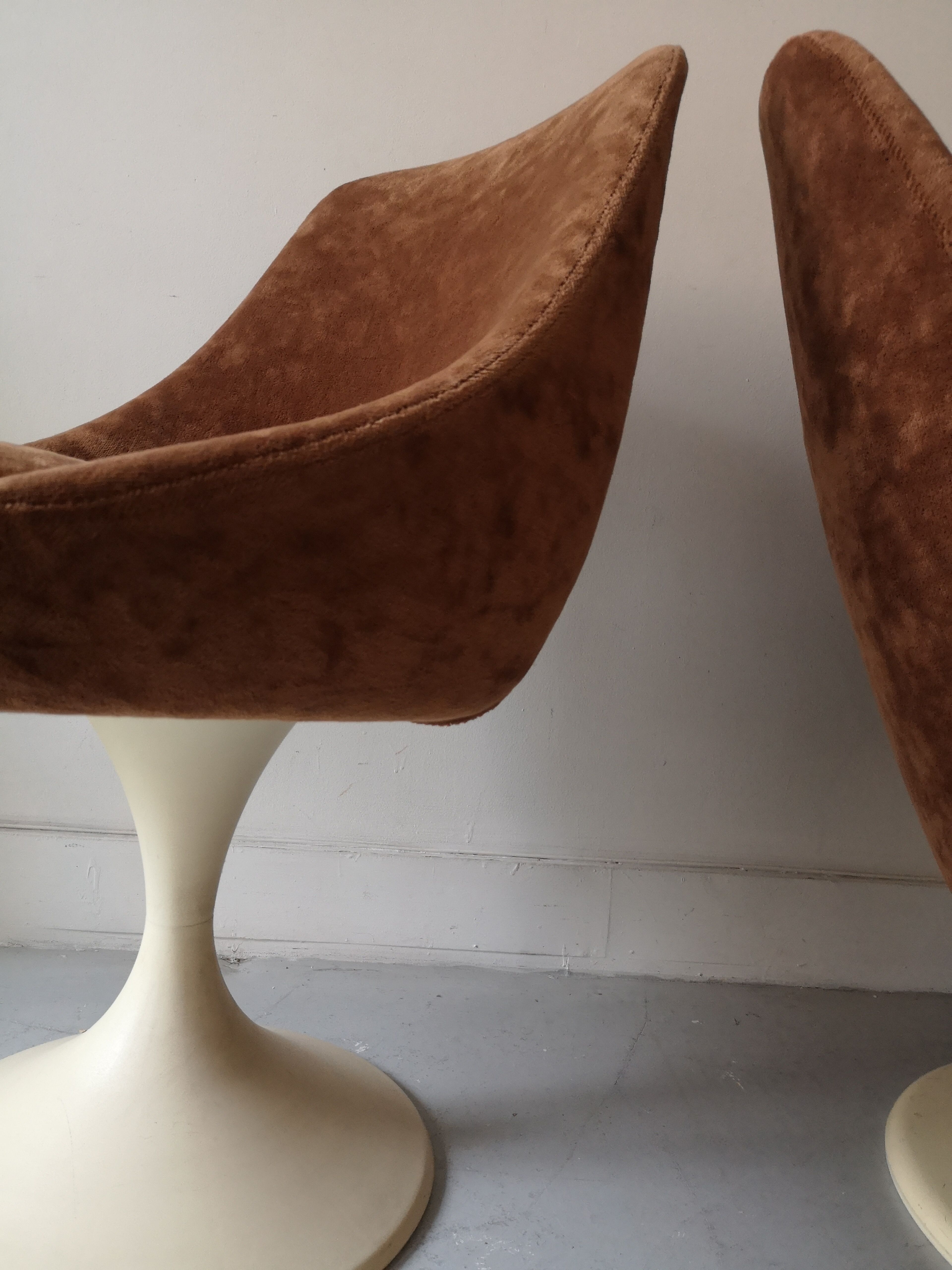 Velvet tulip chair, 1970
