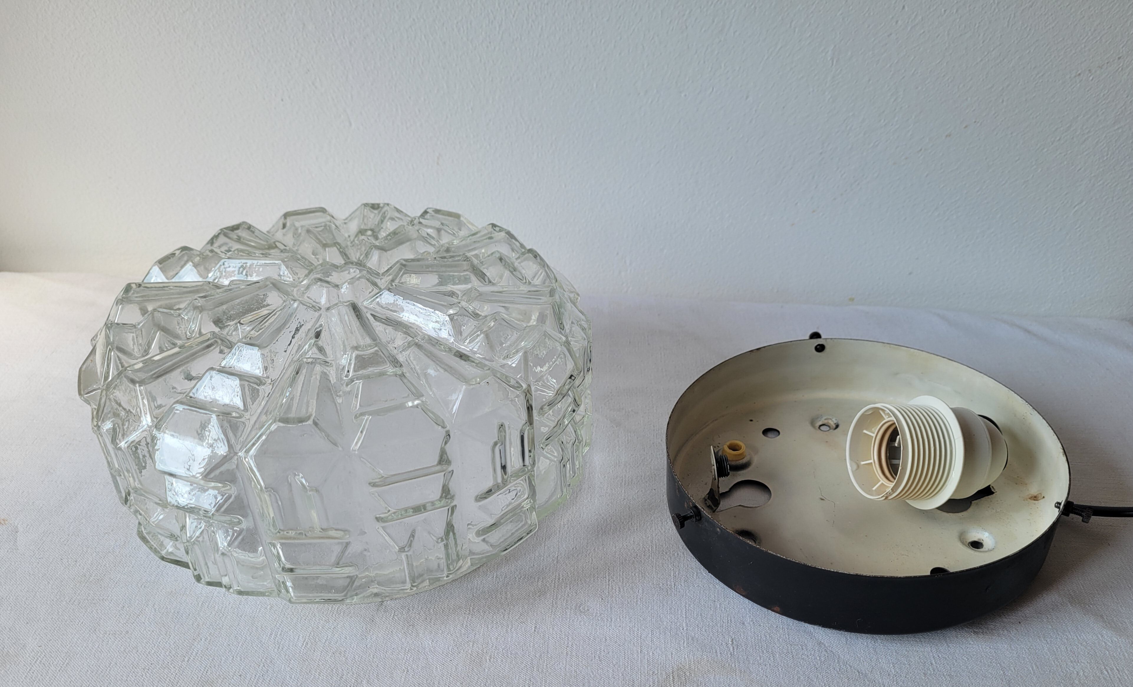 Cast glass ceiling lamp