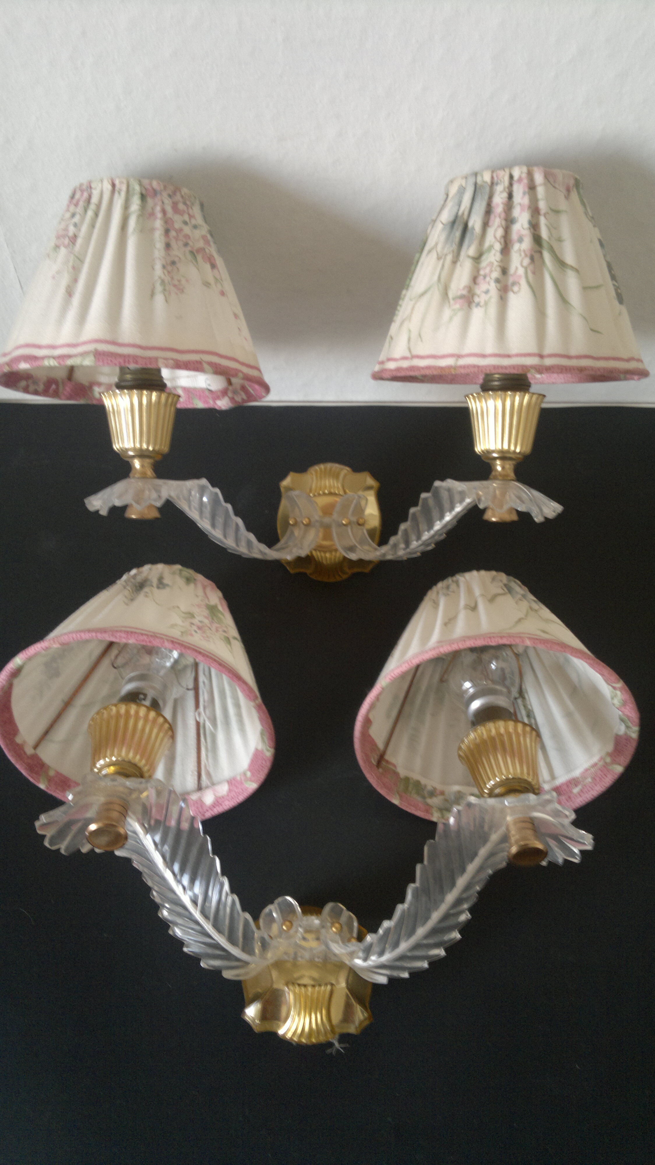 A pair of vintage 1940-50 applies