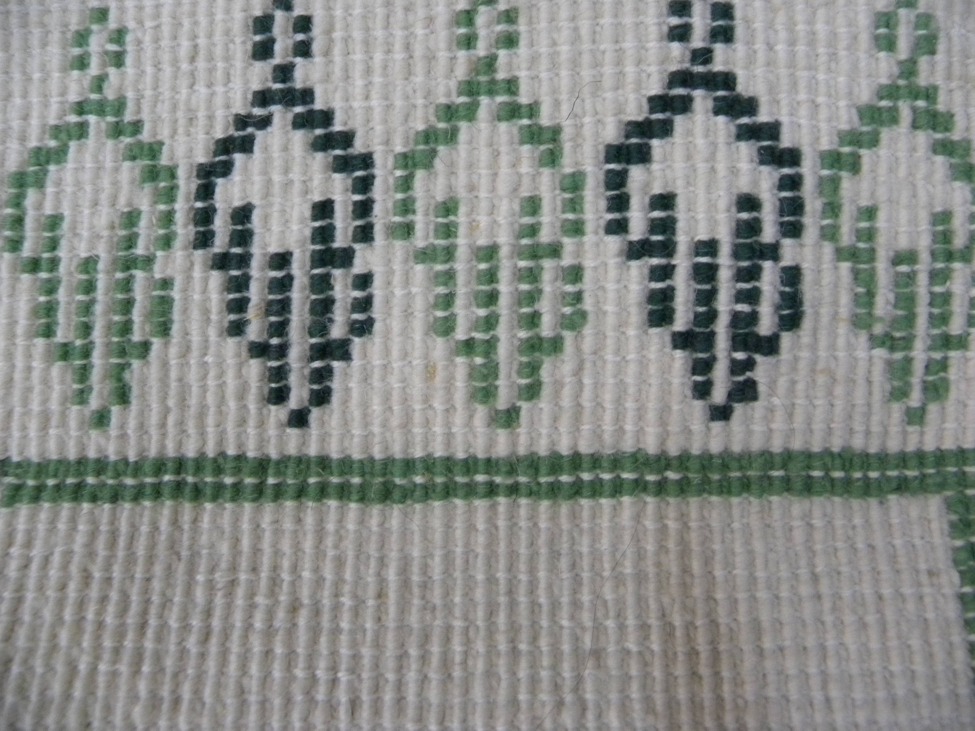 Vintage Berber Rug with Amazigh Jewel Pattern - Handmade Wool Rug