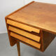 Bureau en bois du milieu du siècle