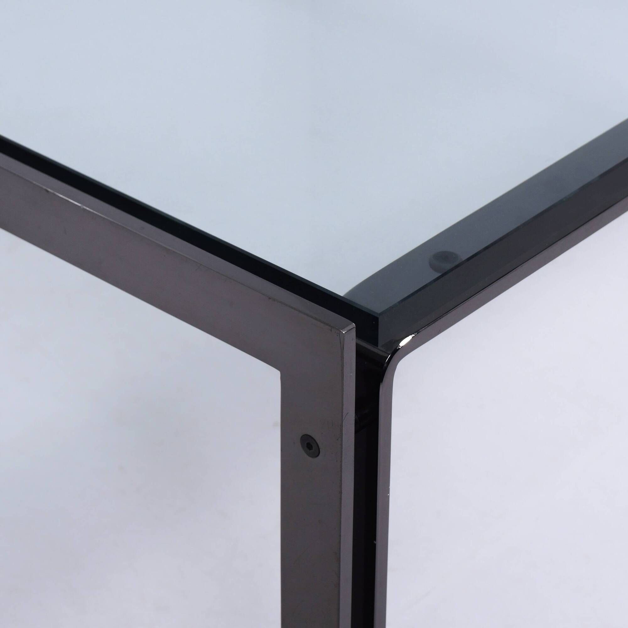 Table basse M1 par Metaform des années 80 en acier inoxydable couleur bronze.