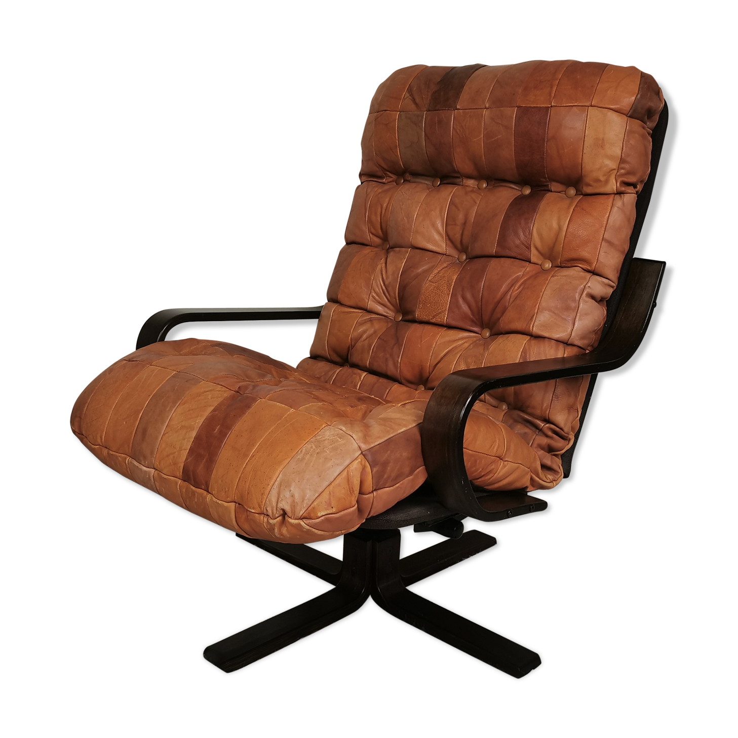 Fauteuil pivotant cuir scandinave