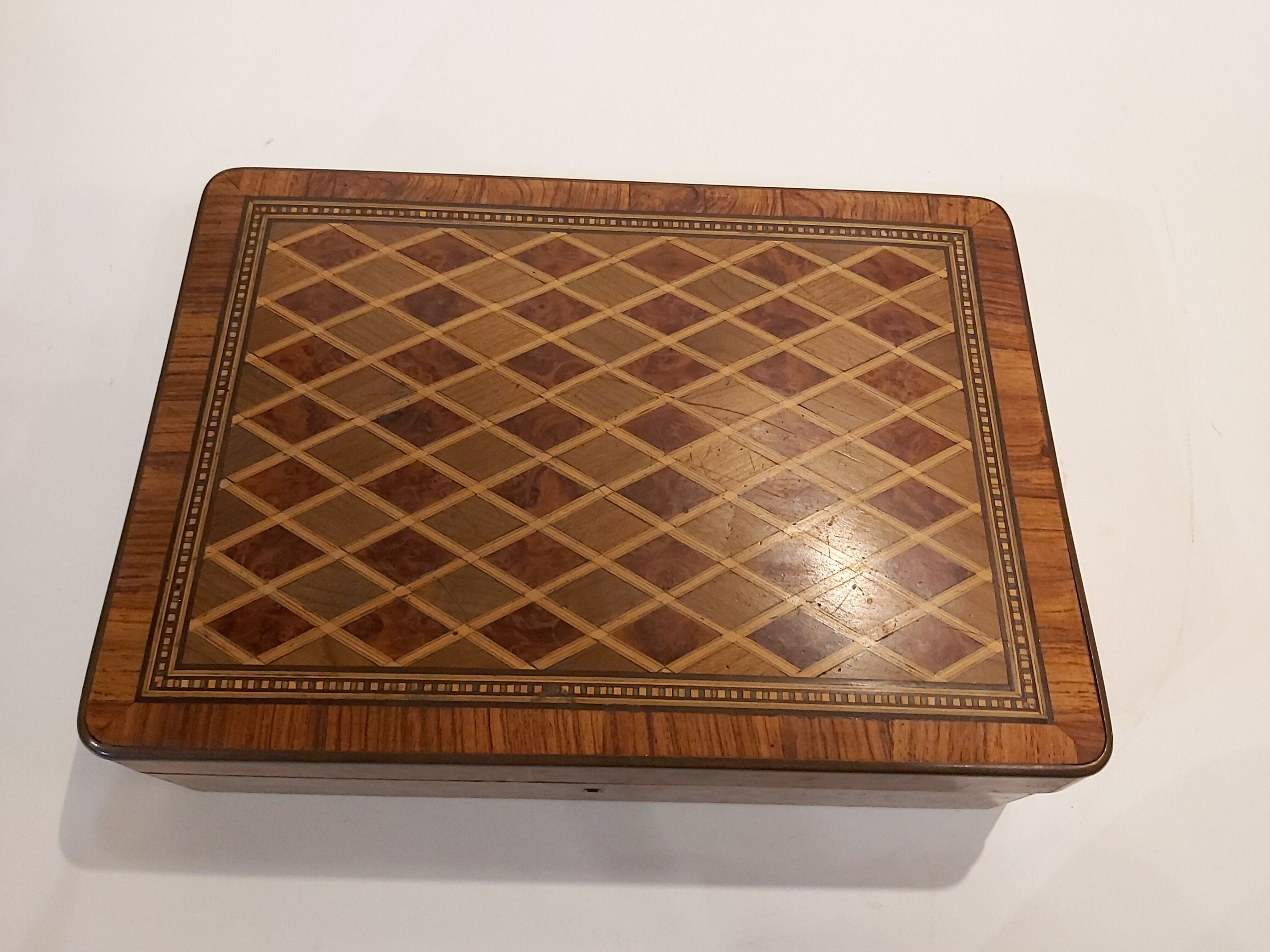 Coffret en marqueterie XIX ème