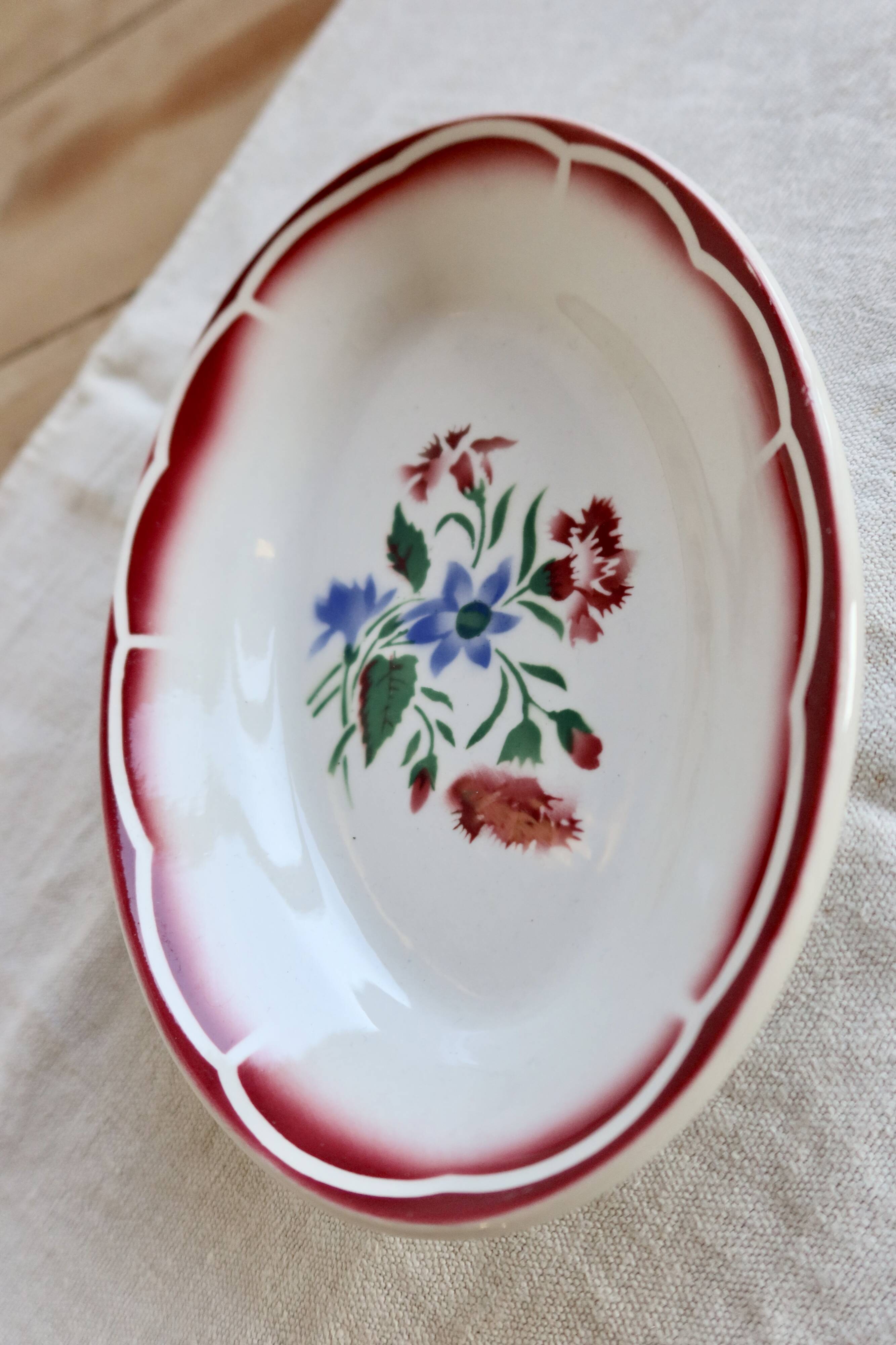 Old Ravier faience Sarreguemines Digoin - José model - Floral decoration