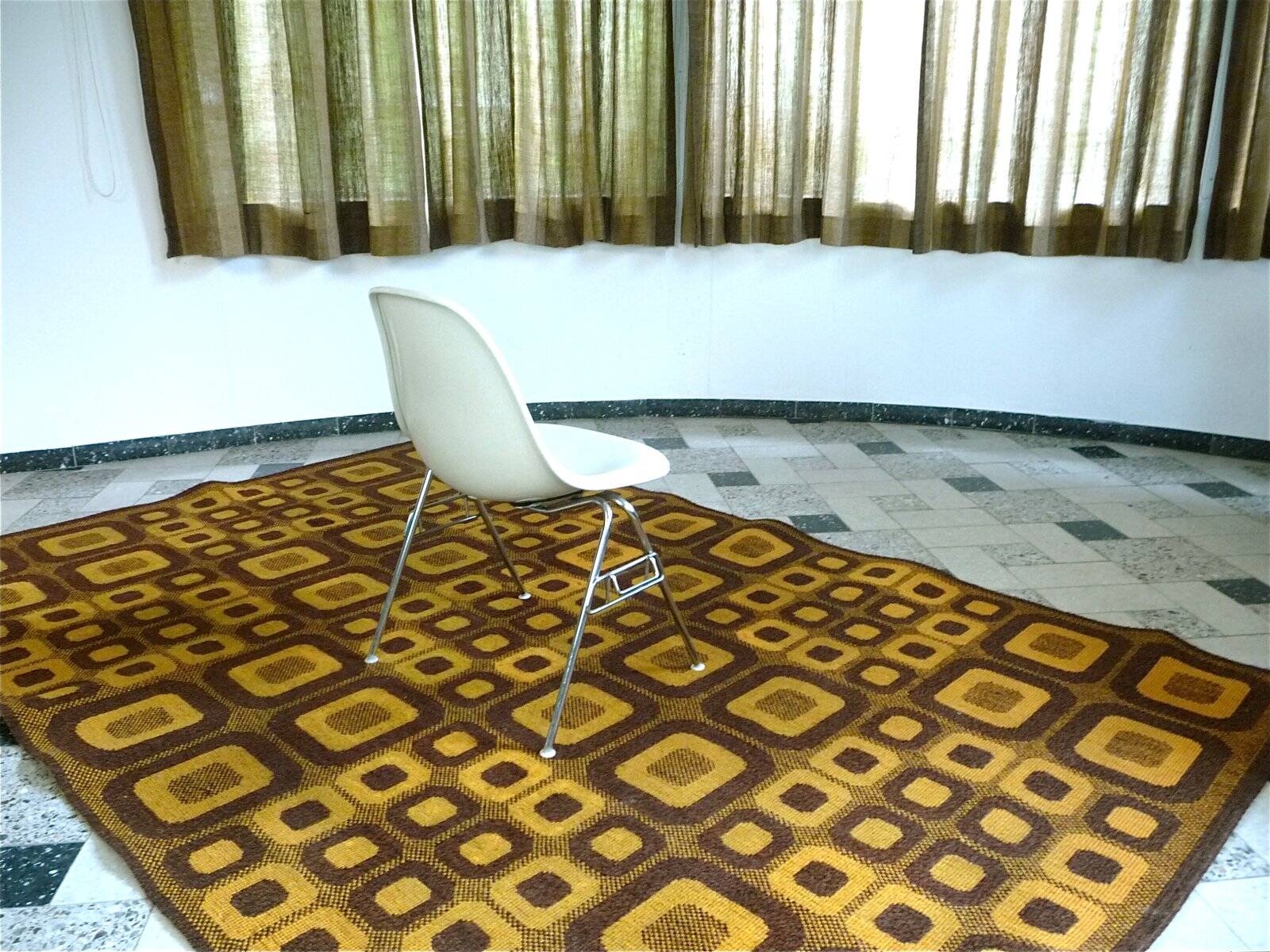 Modernist op-art rug with abstract graphic pattern by Magura, Germany 1960s