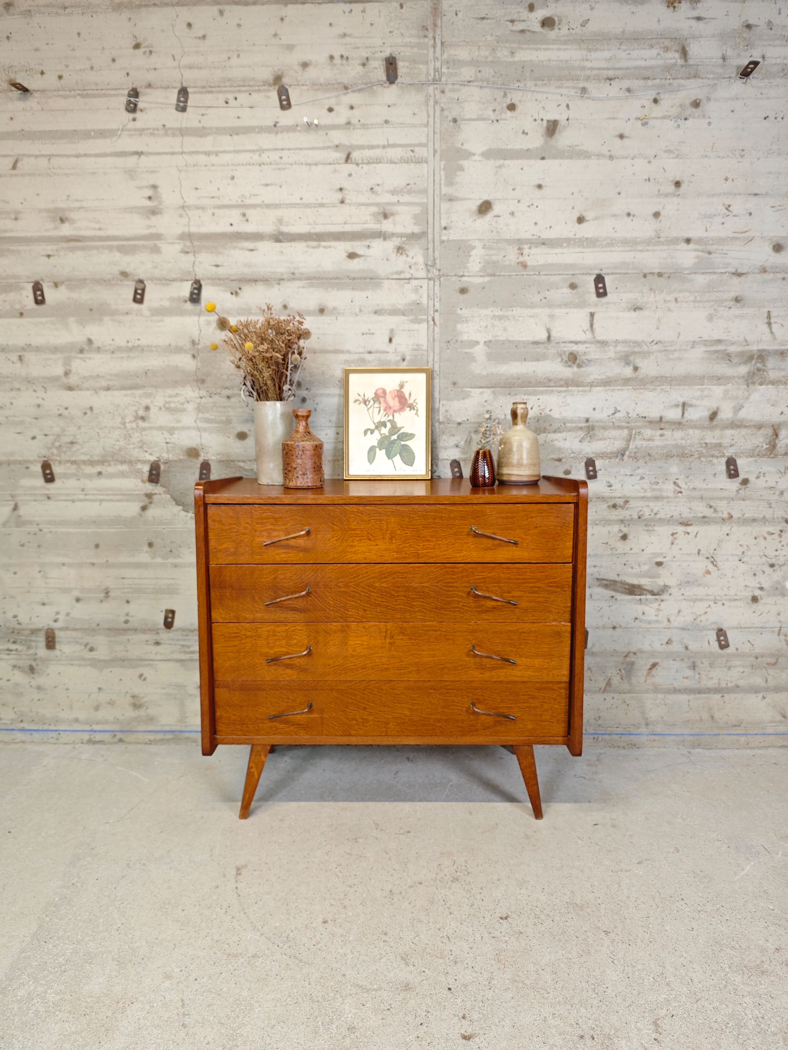 Vintage chest of drawers
