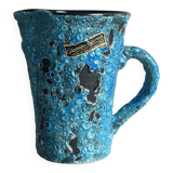 Pichet en céramique bleue émaillée