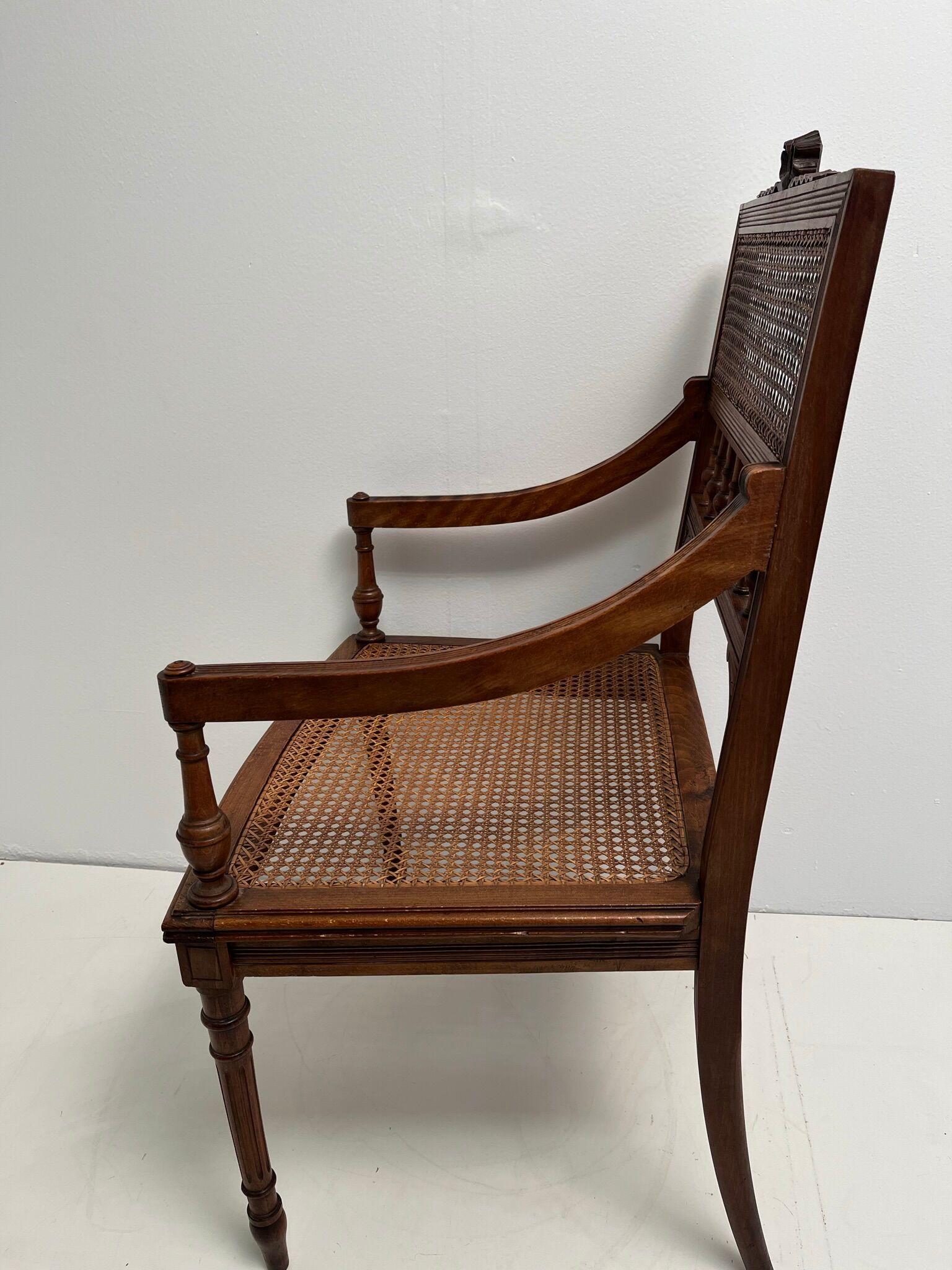 Paire de fauteuils cannés - Époque Louis XVI