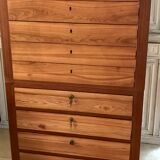 Vintage chest of drawers