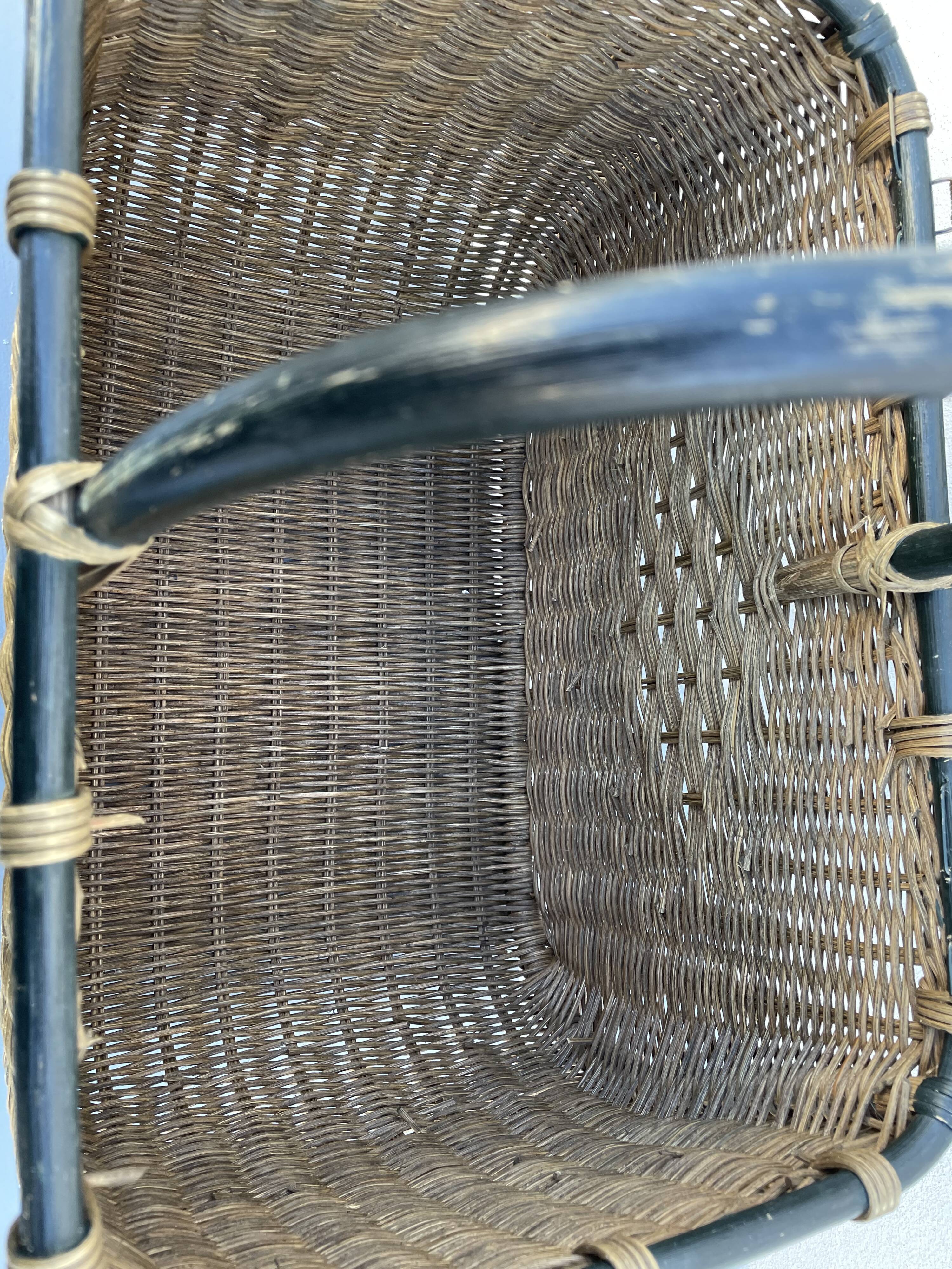 Rattan marrow basket