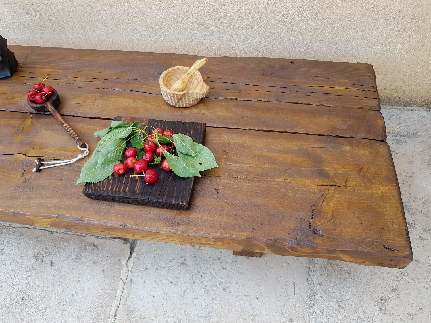 Table basse brutaliste