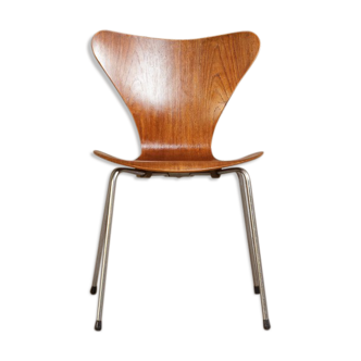 Chair series 7, No.3107 by Arne Jacobsen for Fritz Hansen, teak butterfly, Denmark, circa 1955